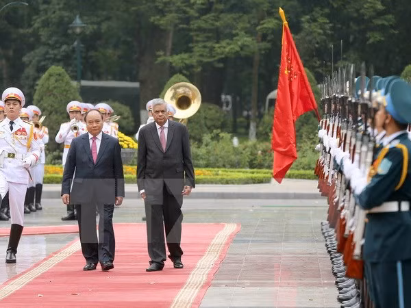 Le Premier ministre du Sri Lanka termine sa visite au Vietnam ảnh 1