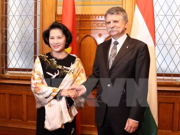 Vietnam et Hongrie plaident pour une coopération législative accrue ảnh 1