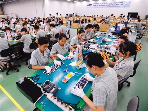 Vietnam: L’ industrie manufacturière s’améliore nettement en juin ảnh 1