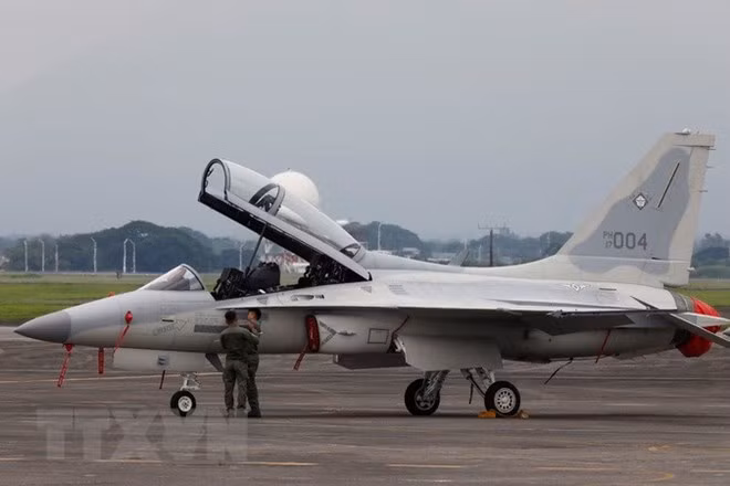 Les Philippines construiront plus de bases aériennes ảnh 1