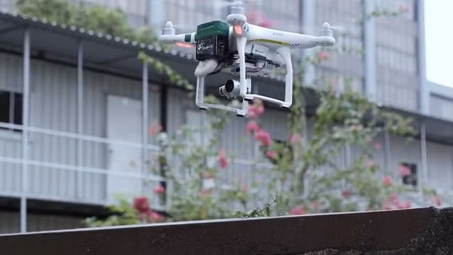 Singapour utilisera des drones pour l'aide médicale et la sécurité ảnh 1