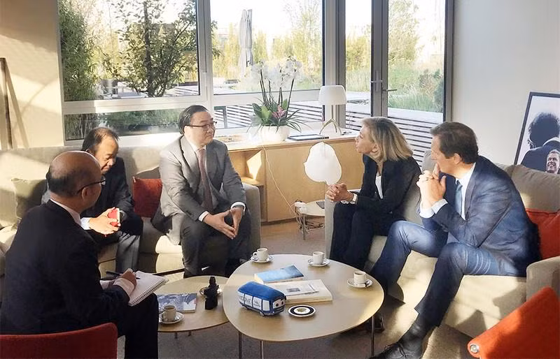 Hanoï attache l'importance à la coopération à long terme avec la région Île-de-France ảnh 1