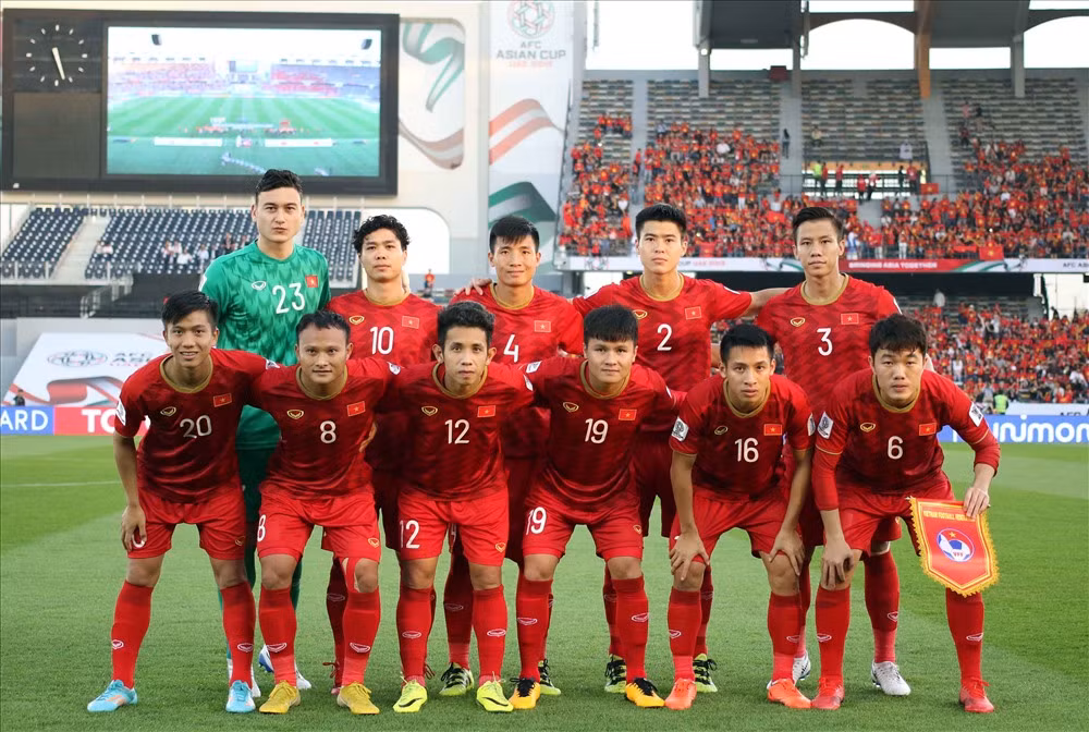 Le Vietnam gagne deux places dans le classement de juin 2019 de la FIFA ảnh 1
