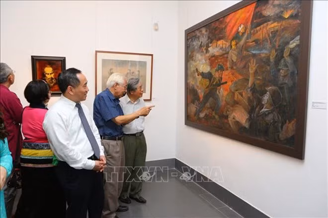 Exposition sur la campagne de Dien Bien Phu au Musée national des beaux-arts ảnh 1
