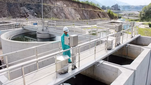 Accord entre Hanoi et une entreprise américaine sur le traitement des eaux usées ảnh 1