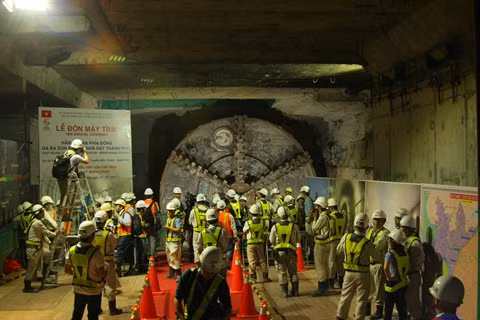 Hô Chi Minh-Ville : Le premier tunnel de métro du Vietnam s’achève plus tôt que prévu ảnh 1