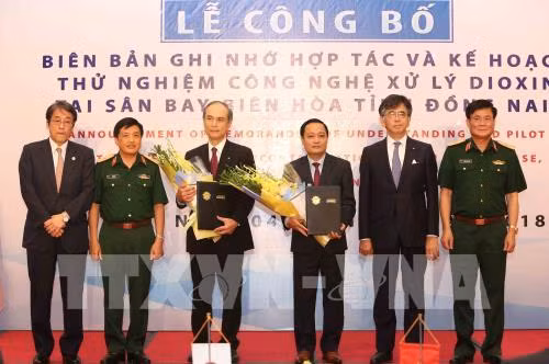 La technologie de traitement de la dioxine sera testée à l'aéroport de Bien Hoa ảnh 1
