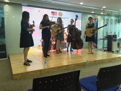 Le groupe Della Mae à Hô Chi Minh-Ville et Huê ảnh 1