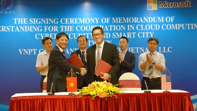VNPT et Microsoft collaborent pour développer des projets informatiques ảnh 1