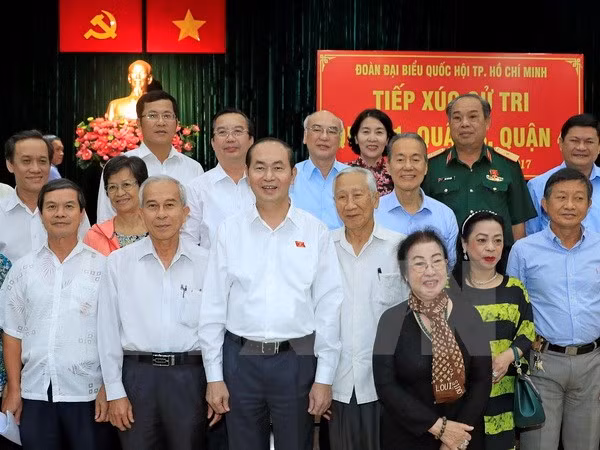 Le président Tran Dai Quang rencontre des électeurs de Ho Chi Minh-Ville ảnh 1