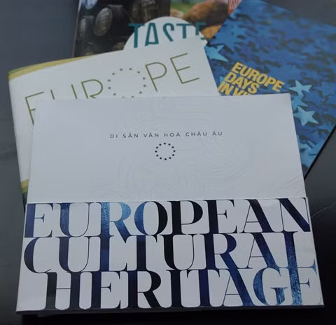 Le "Village européen" promeut la culture de l’UE à Hanoï ảnh 2