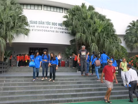 À la découverte de jeux populaires au Musée d’ethnographie du Vietnam ảnh 2