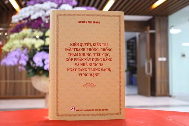 Le livre du secrétaire général Nguyên Phu Trong - prémisse de la loi sur l'anti-corruption ảnh 1
