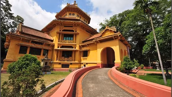 Le Musée national d'histoire du Vietnam – lieu de conservation des souvenirs sur le Parti ảnh 1