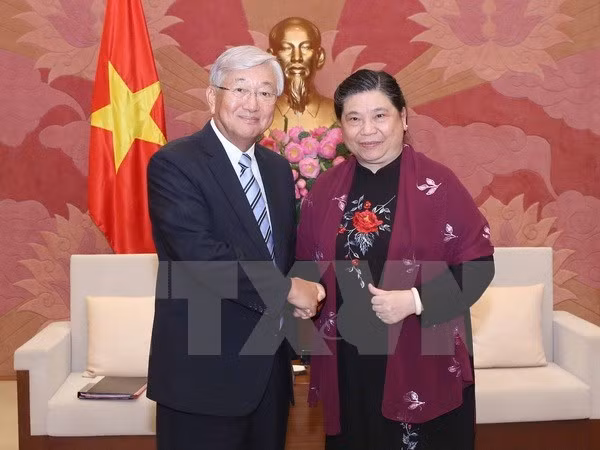 La vice-présidente de l’AN souhaite des liens plus étroits avec l'OMS ảnh 1