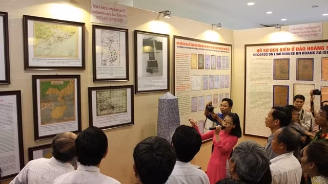 Expositions sur les archipels vietnamiens à Da​k N​ong ảnh 1