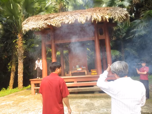 51.000 visiteurs étaient à la zone historique spéciale de Tân Trào ảnh 2