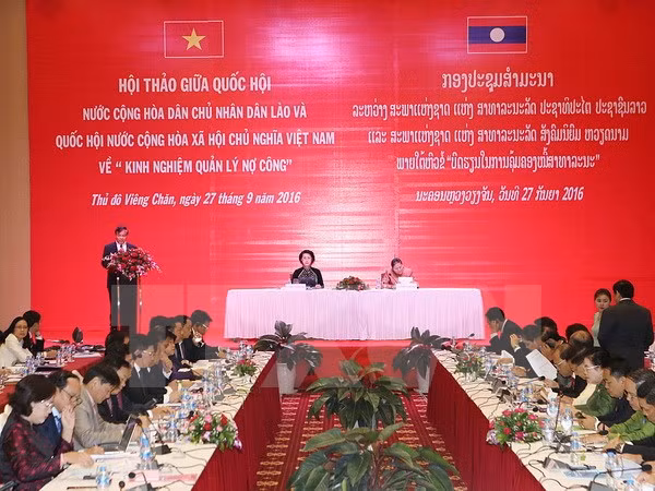 Vietnam et Laos partagent des expériences dans la gestion des dettes publiques ảnh 1