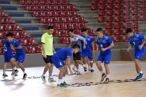 Coupe du Monde de Futsal 2016: la sélection vietnamienne qualifiée en 1/8e de finale ảnh 1