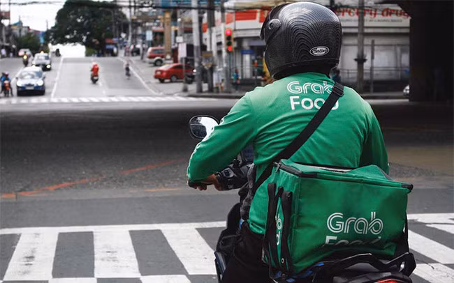 Le président Nguyên Xuân Phuc visite le Centre tropical Vietnam-Russie ảnh 2