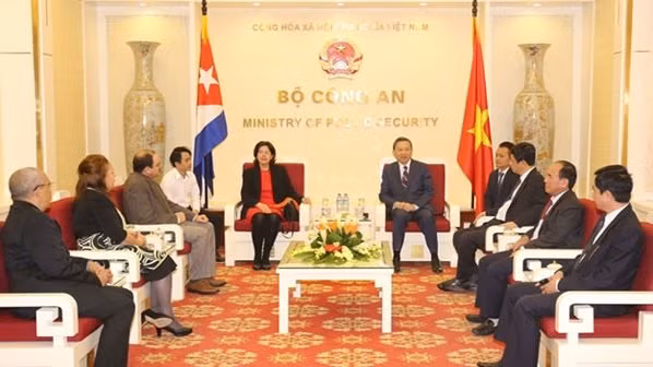 Renforcer l’amitié traditionnelle entre le Vietnam et Cuba ảnh 1