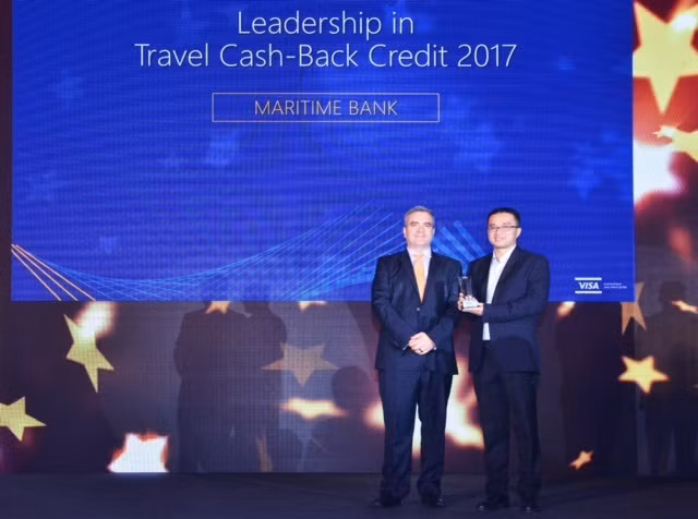 Maritime Bank reçoit le Prix de la meilleure carte de crédit de remboursement de voyage 2017 ảnh 1