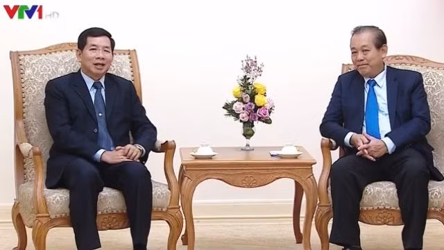 Le vice-PM Truong Hoa Binh salue la coopération judiciaire entre le Vietnam et le Laos ảnh 1