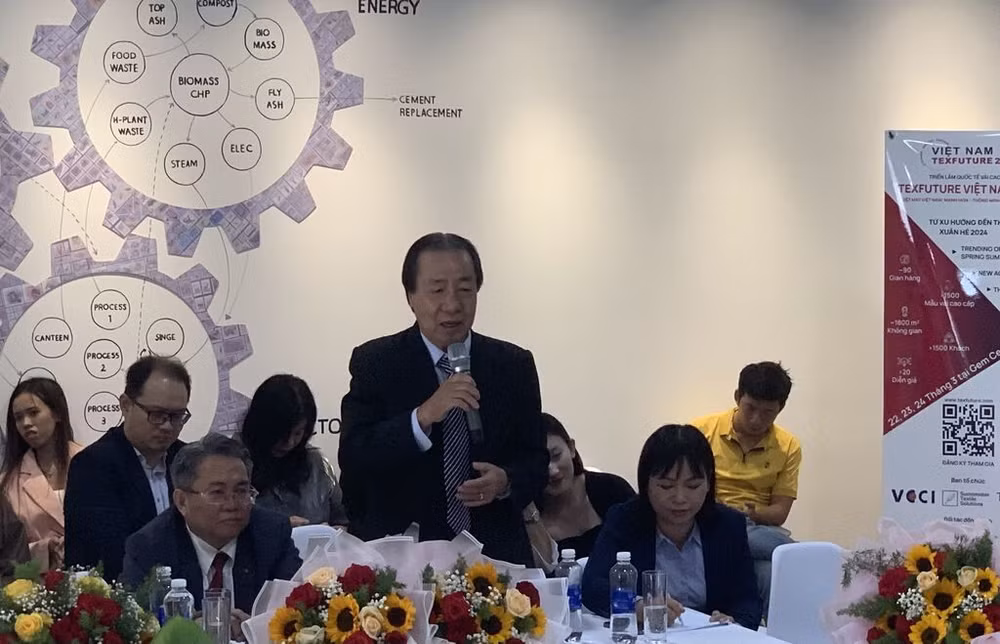 Salon international des tissus de haute qualité à Hô Chi Minh-Ville ảnh 3