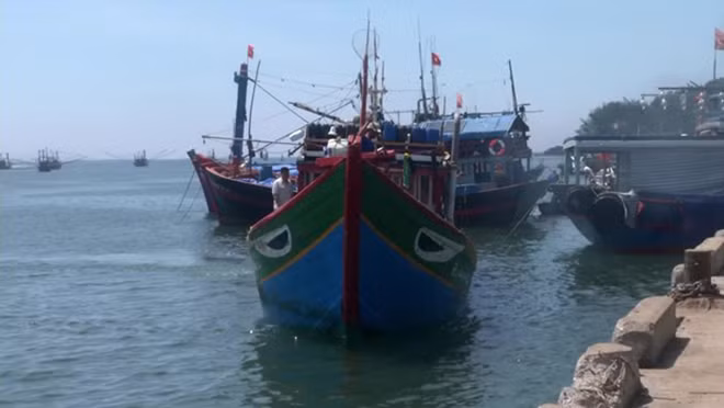 Incident d’un navire de pêche vietnamien : demander une coopération de la partie chinoise ảnh 1