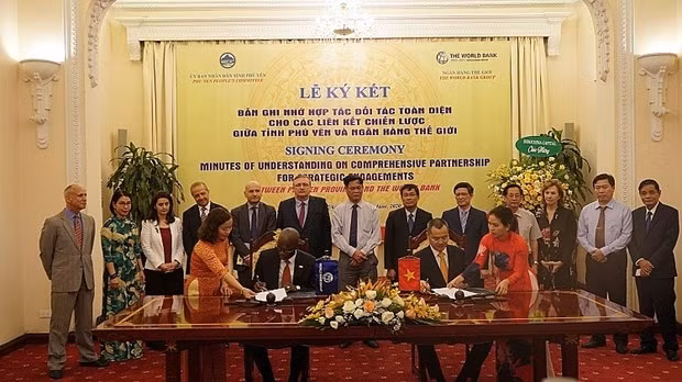 Phu Yen signe un protocole d’accord avec la Banque mondiale ảnh 1