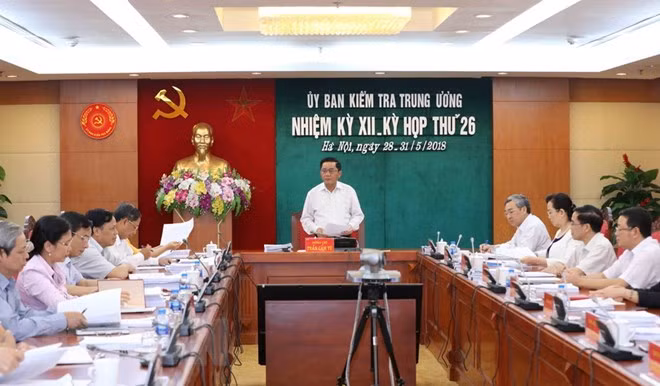 La Commission du contrôle du CC du PCV annonce des violations dans l'achat AVG de Mobifone ảnh 1