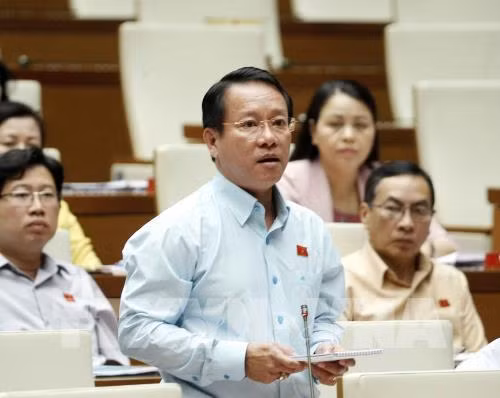 Des électeurs s'intéressent à plusieurs questions pressantes dans le secteur éducatif ảnh 1