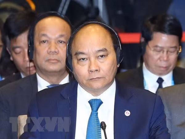 Le PM Nguyen Xuan Phuc participe au 20e sommet ASEAN-R. de Corée ảnh 1