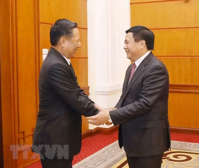 Vietnam et Laos renforcent la coopération entre les deux Conseils théoriques ảnh 1