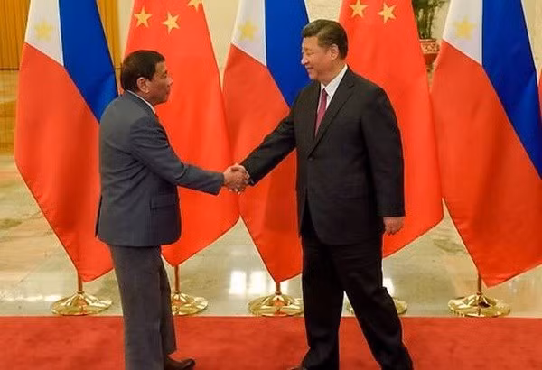 Le président chinois effectue sa visite d'Etat aux Philippines ảnh 1