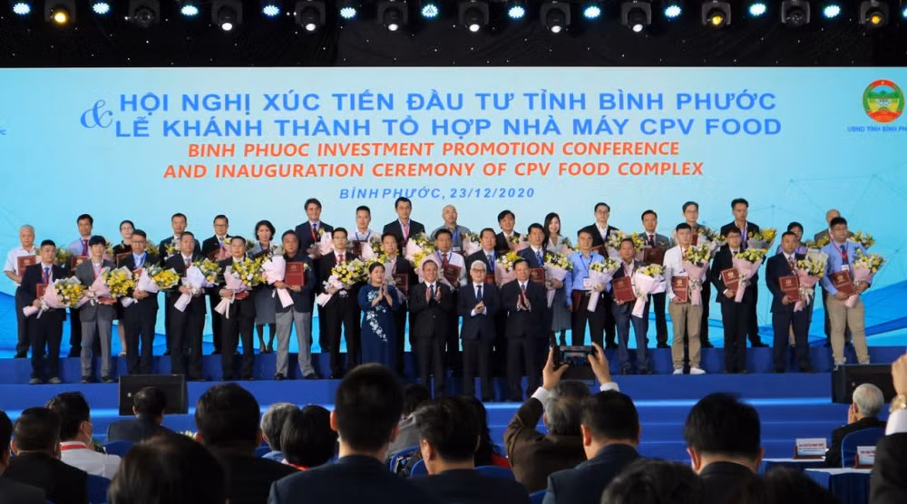 Près de 2 milliards de dollars de capitaux d'investissement enregistrés à Binh Phuoc ảnh 1