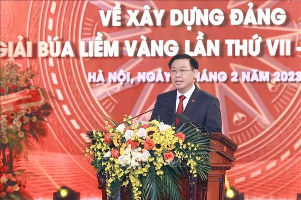 La cérémonie de remise des Prix nationaux de la presse sur l’édification du Parti ảnh 3