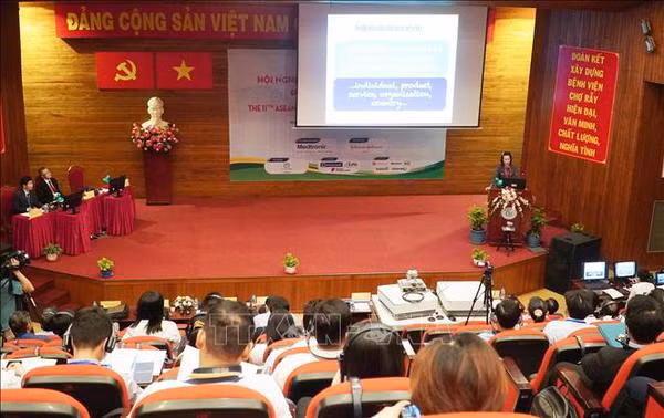 Conférence sur la chirurgie colorectale en Asie du Sud-Est ảnh 1