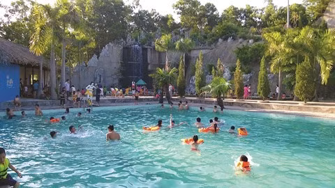 La source thermale Thanh Thuy, une destination prisée de Phu Tho ảnh 1