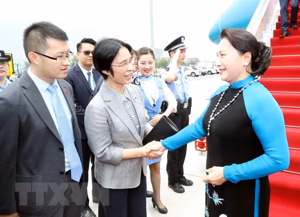 La présidente de l’AN entame sa visite officielle en Chine ảnh 1