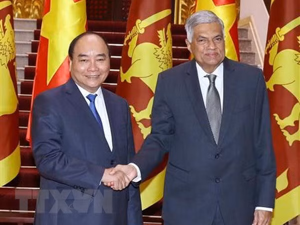 Le PM Nguyên Xuân Phuc reçoit son homologue srilankais ảnh 1