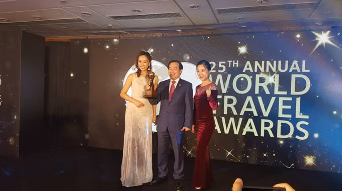 Le Vietnam obtient des prix mondiaux du tourisme 2018 ảnh 1