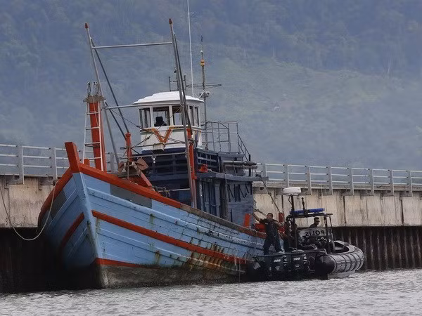 Des pêcheurs indonésiens enlevés au large de la Malaisie ảnh 1