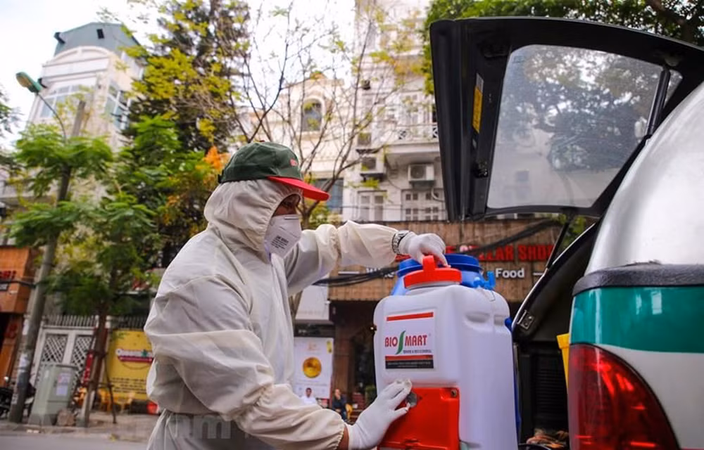 COVID-19 : le Vietnam enregistre le 35e cas positif au SARS-CoV-2 ảnh 1