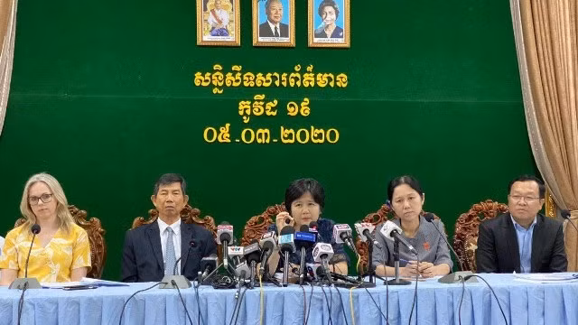 Le Cambodge et l’Indonésie prennent des mesures de prévention de la propagation de COVID-19 ảnh 1