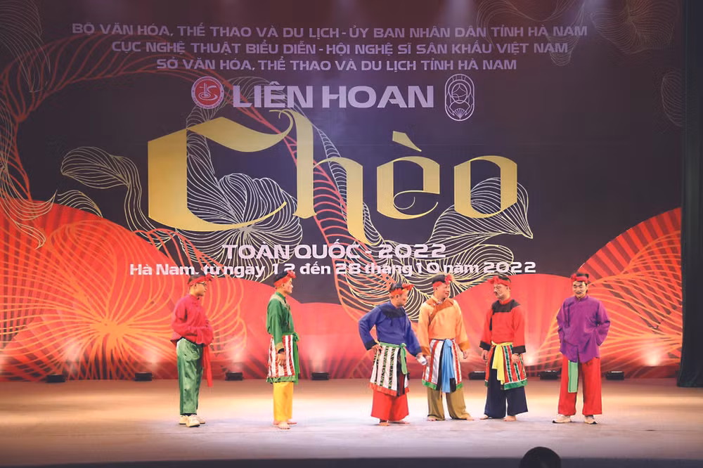 Vivre dans l’atmosphère de l’art du chèo ảnh 1 Vivre dans l’atmosphère de l’art du chèo ảnh 1