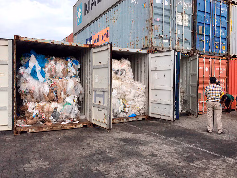 Le Cambodge renvoie des déchets plastiques aux États-Unis et au Canada ảnh 1