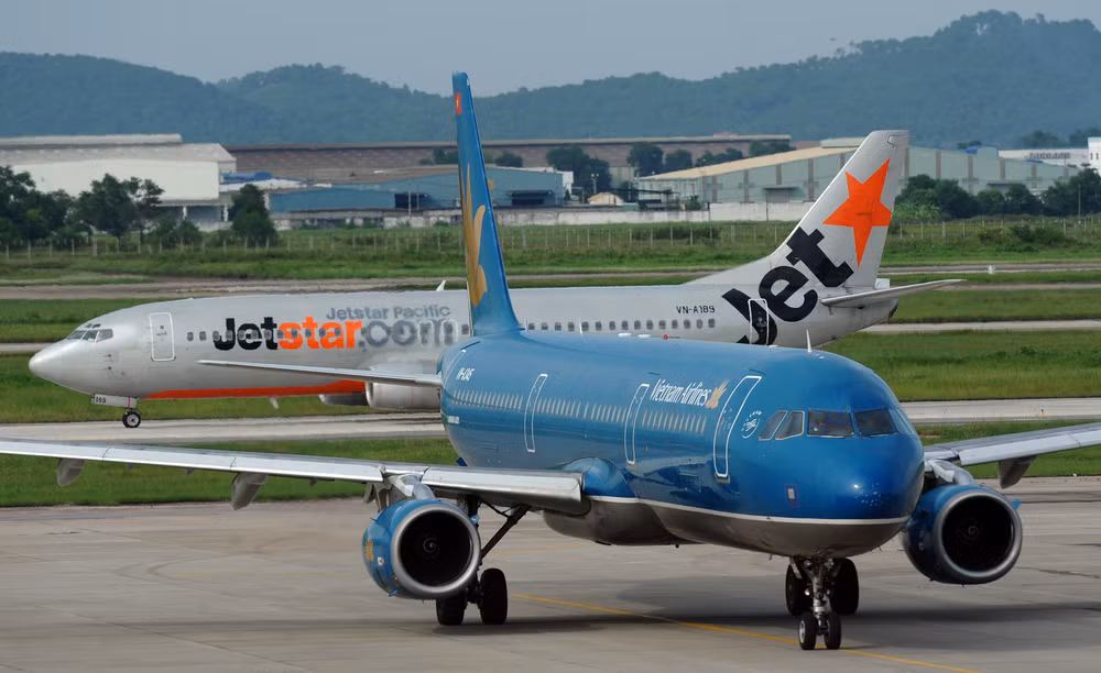 Vietnam Airlines et Jetstar Pacific modifient les horaires des vols à cause du typhon Matmo ảnh 1