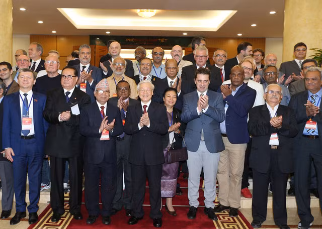 Clôture de la 18e Rencontre internationale des Partis communistes et ouvriers à Hanoi ảnh 1