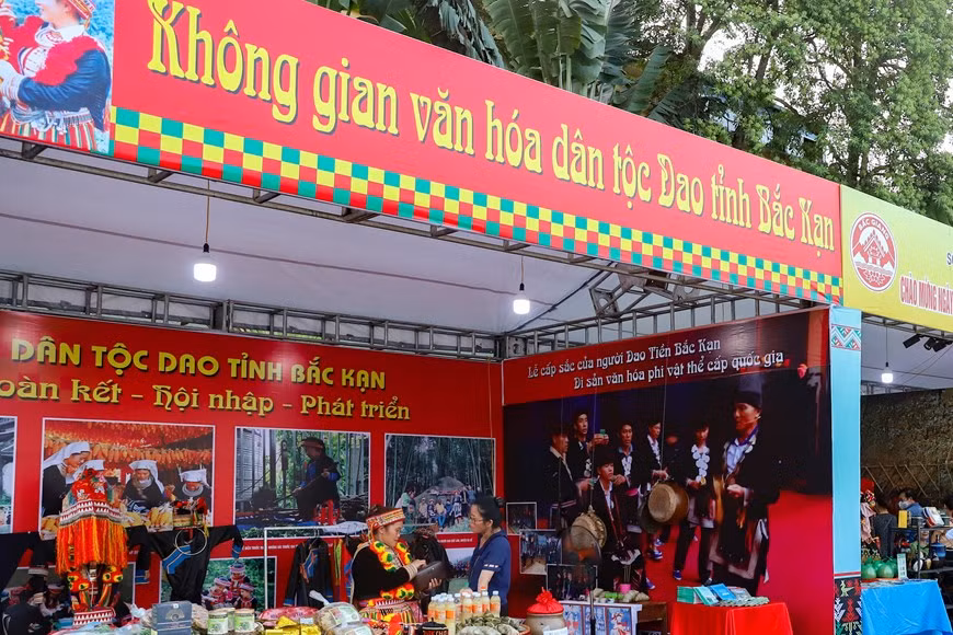 Fête national Dao : promotion et valorisation d’une ethnie à la culture ancestrale ảnh 1